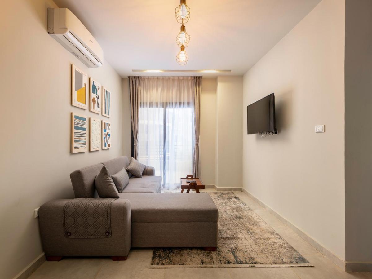 Travelholic Residence Golden Gates Cairo Exterior photo